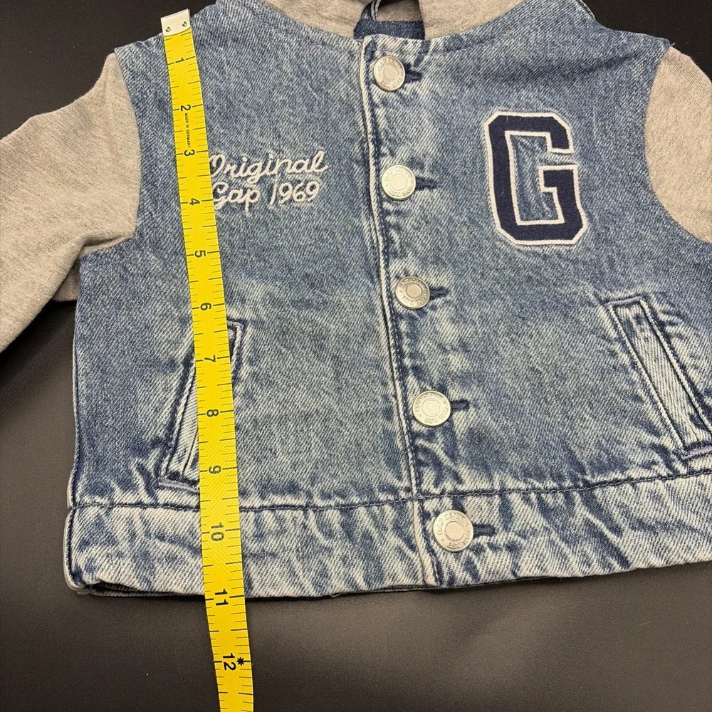 Baby Gap 6-12 Month Blue Denim Jacket NWT Snaps Pockets Fall/Winter/Boy/Girl